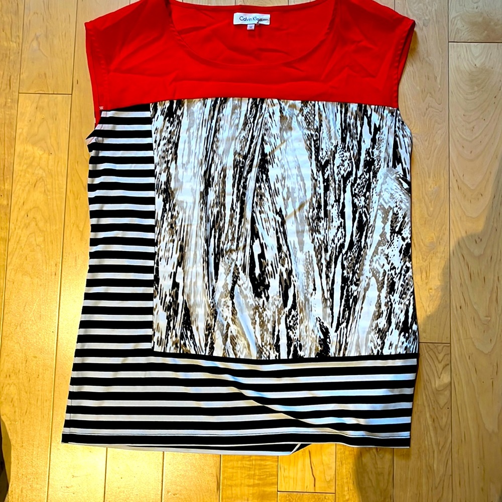 Calvin Klein Women’s stretch top